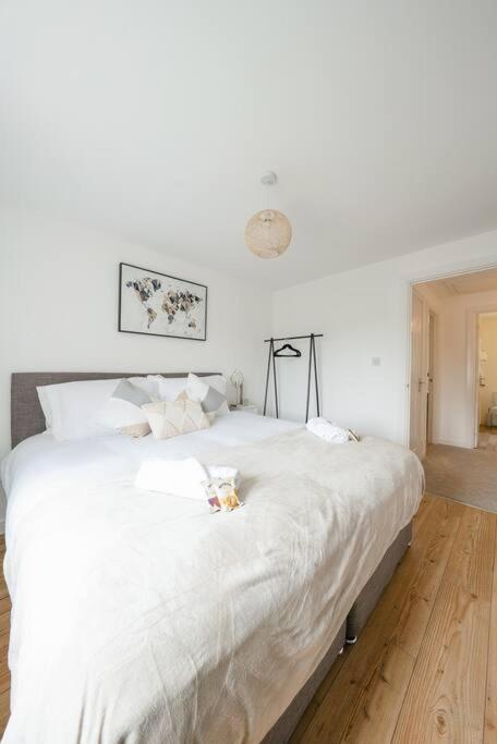 Stylish 2-Bed Home - For Company Contractor And Leisure Stays - Nec, Airport, Hs2, Contractors, Resort World Birmingham Esterno foto