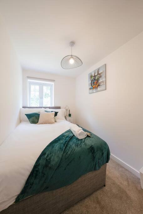 Stylish 2-Bed Home - For Company Contractor And Leisure Stays - Nec, Airport, Hs2, Contractors, Resort World Birmingham Esterno foto